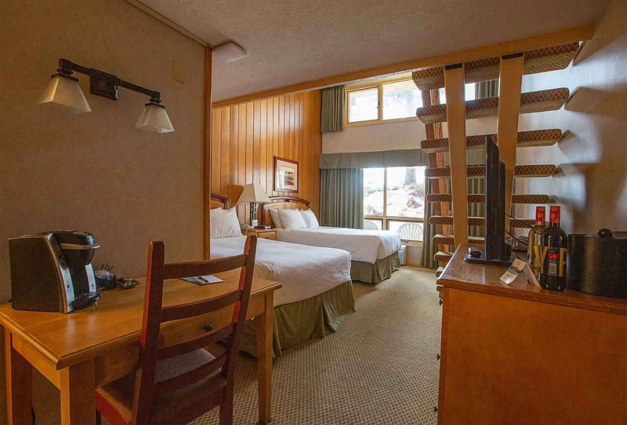 Fairmont Hot Springs Resort Kültér fotó